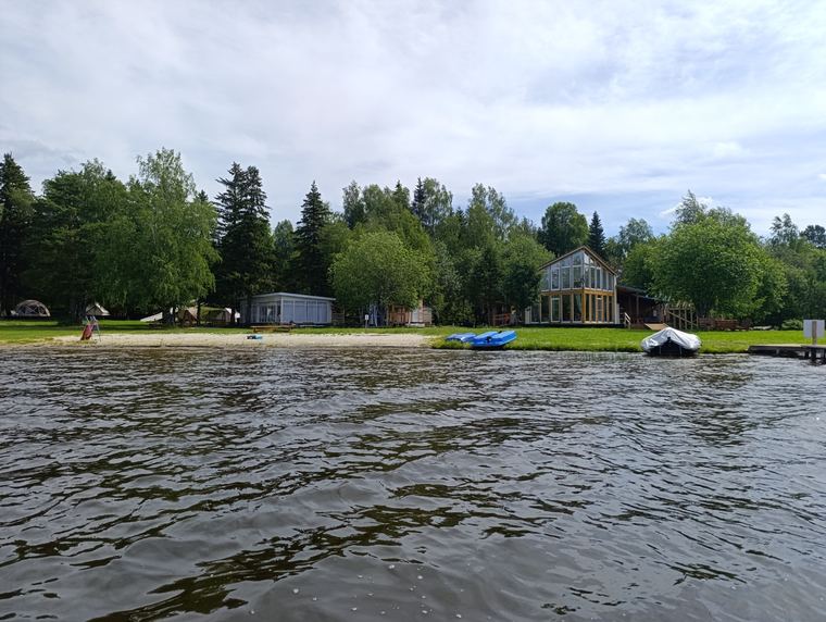 База с воды
