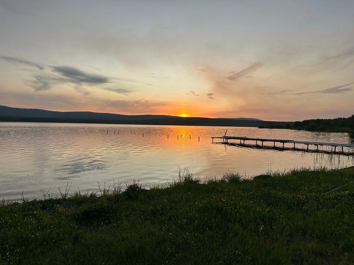 Закат над водохранилищем